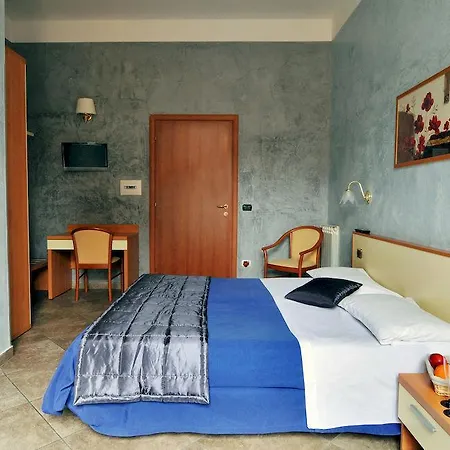 Angelica Hotel