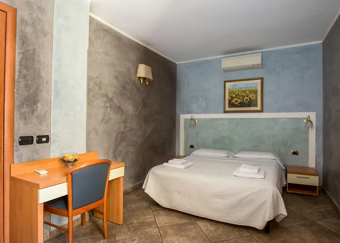 Angelica Hotel 2*