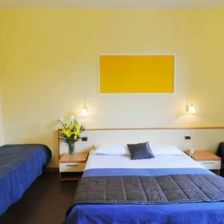 Angelica Hotel